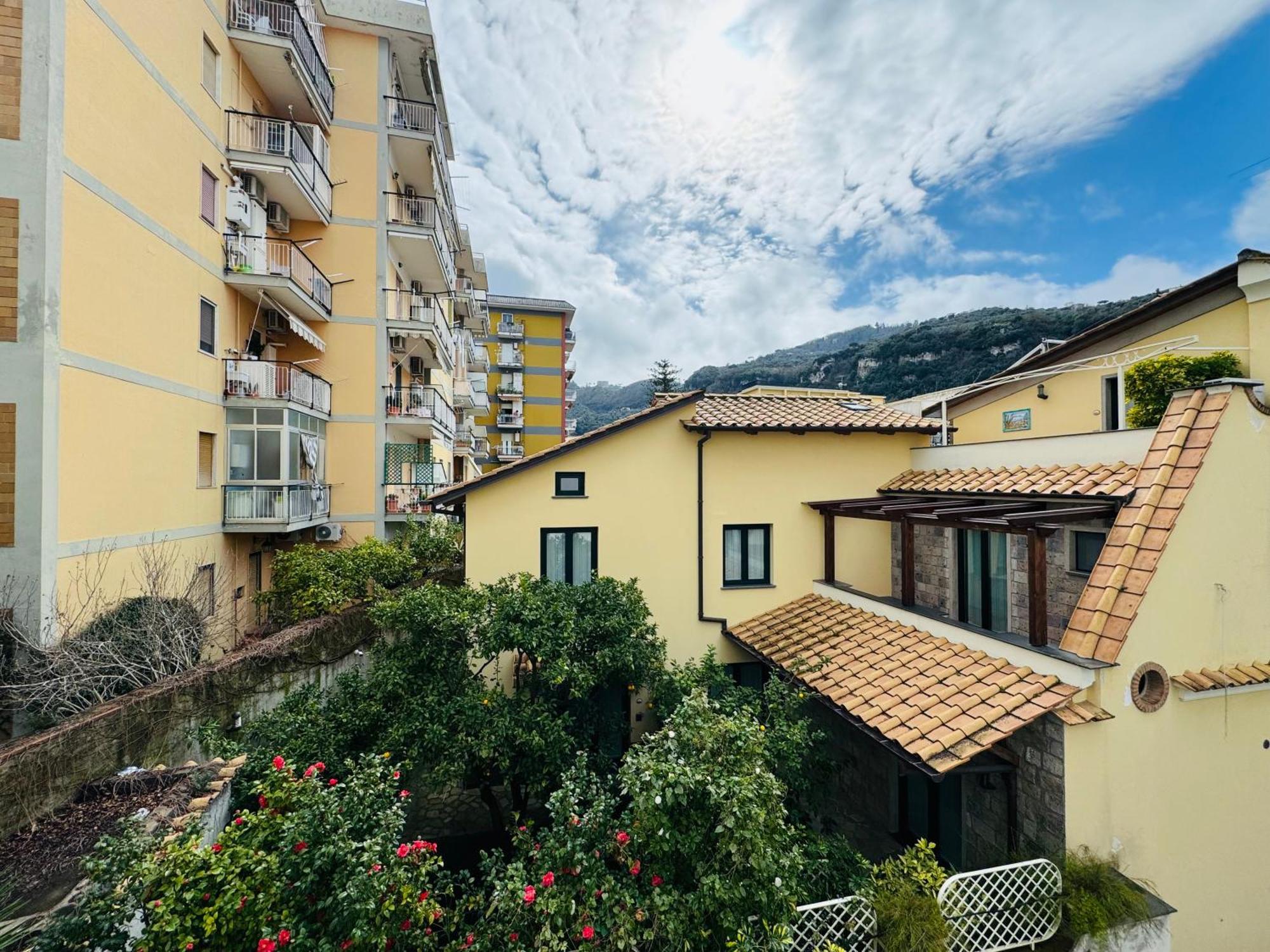 Yourhome - Maison Nicole & Marie Sorrento Buitenkant foto